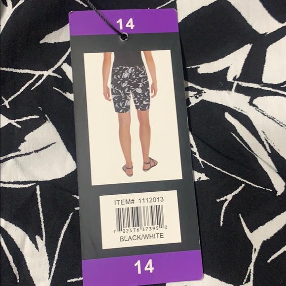 New! Mario Serrani Black White Print Shorts Sz. 14 - Picture 2 of 10